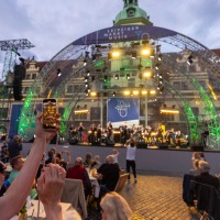 Die abendliche Stimmung lädt zum Fotografieren ein