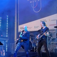 Guitar Legends: Gitarrist Chris Rämisch und Alex an der Bassgitarre