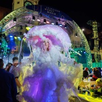 Phantasievolle Gestalten am Abend 